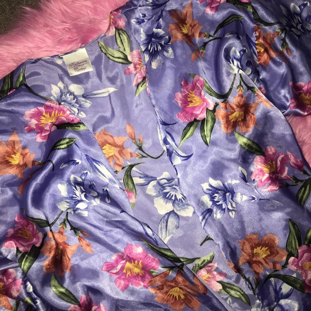 silky robe 🦄